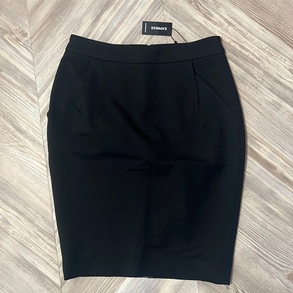 Express Dresses & Skirts - NWT Express black Pencil Skirt W POCKETS